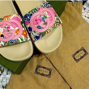 Authentic Ken Scott slides by Gucci